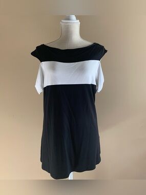 Black and White Cold Shoulder Colorblock Boatneck Top NWOT